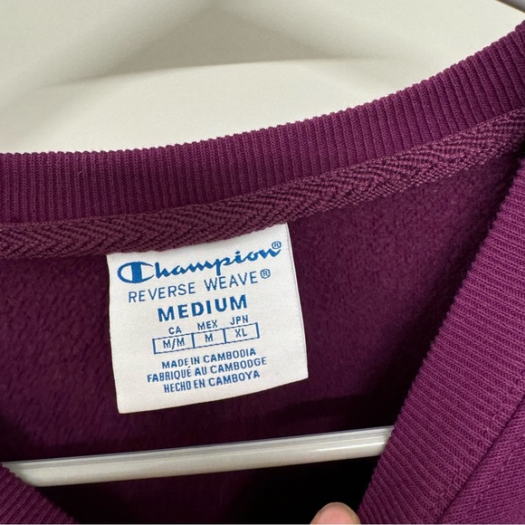 Champion Reverse Weave Purple Cropped Crewneck Sweatshirt - Picture 4 of 7